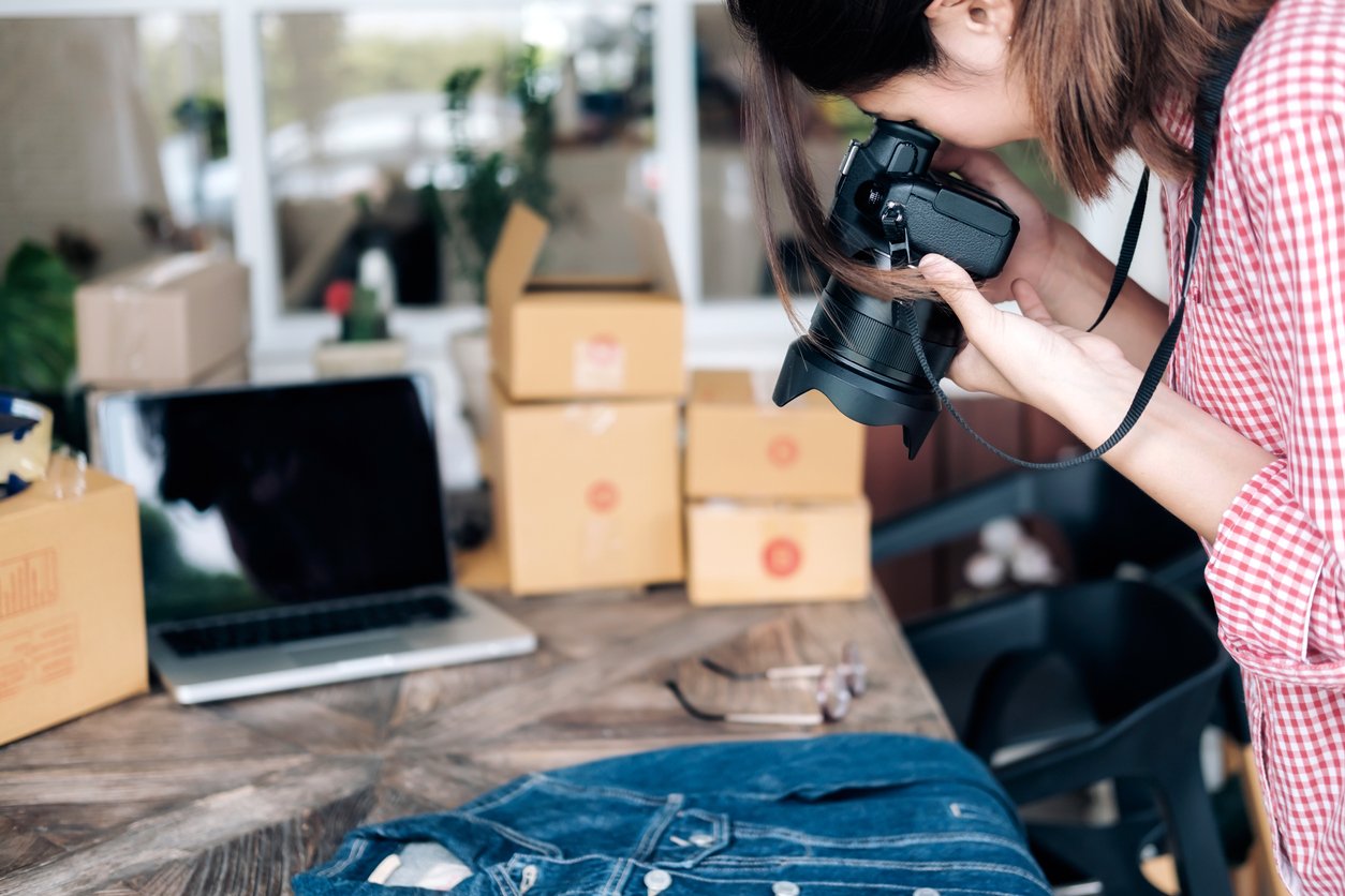 The Ultimate Guide to Starting Your Own Online Clothing Line